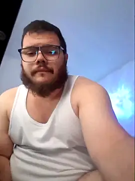 Snapshot of Edmund98 chatting on March 18, 2025, 2:58 am Edmund98 online show from March 18, 2025, 2:58 am