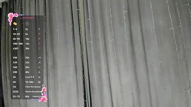 Snapshot of EvaTheHeart chatting on December 16, 2025, 6:29 am EvaTheHeart online show from December 16, 2025, 6:29 am