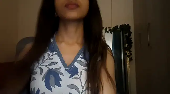 Snapshot of Queen_Ayeshaa chatting on March 14, 2025, 3:14 pm Queen Ayeshaa online show from March 14, 2025, 3:14 pm