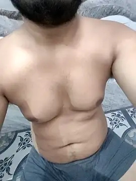 Snapshot of horniestboi chatting on November 3, 2025, 7:31 am horniestboi online show from November 3, 2025, 7:31 am