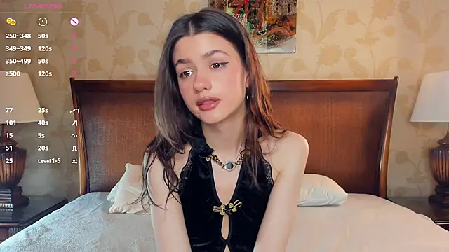 Snapshot of CathrynCovil chatting on November 14, 2025, 8:24 am CathrynCovil online show from November 14, 2025, 8:24 am