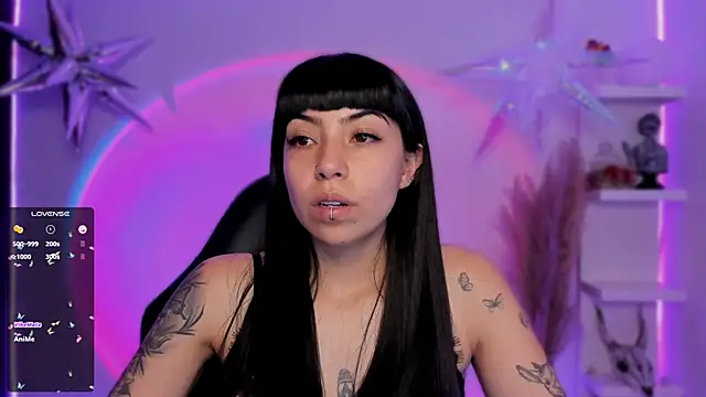 Saraa Desiree online show from March 21, 2025, 8:50 pm