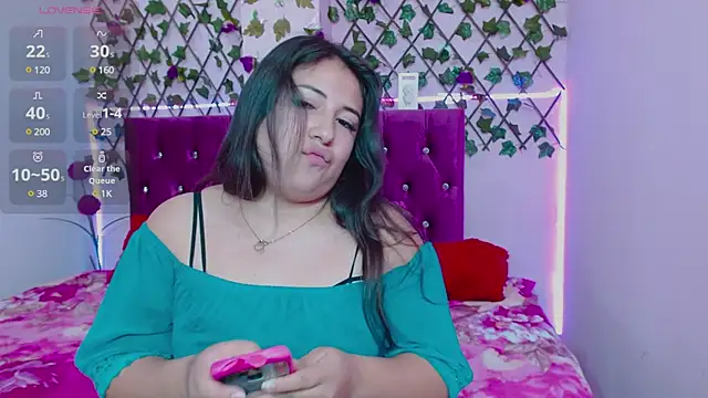 Snapshot of Anny__cute chatting on March 6, 2025, 4:38 pm Anny cute online show from March 6, 2025, 4:38 pm