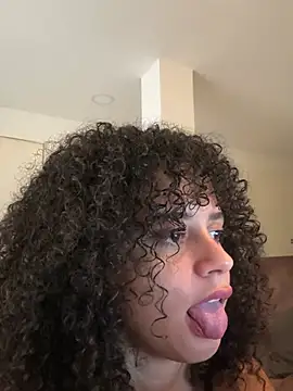 Snapshot of KittyTwerk_2 chatting on March 15, 2025, 1:07 pm KittyTwerk 2 online show from March 15, 2025, 1:07 pm