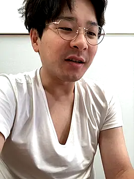 Snapshot of waka3232 chatting on September 18, 2025, 2:35 am waka3232 online show from September 18, 2025, 2:35 am