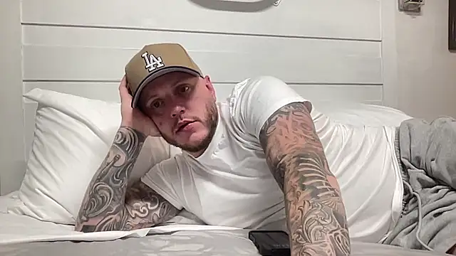 Snapshot of Thegreatwhitepipe chatting on September 22, 2025, 10:06 am Thegreatwhitepipe online show from September 22, 2025, 10:06 am