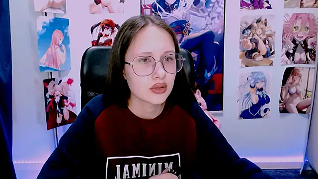 mona cloud online show from March 9, 2025, 3:38 pm