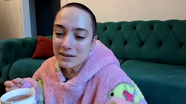 OllympeKaii online show from November 9, 2025, 7:39 am