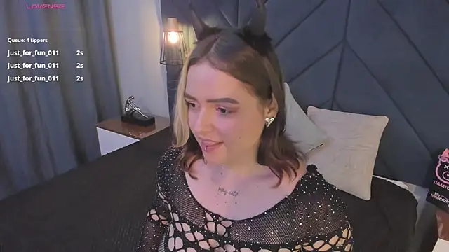 Snapshot of morita_mei chatting on March 18, 2025, 6:04 pm morita mei online show from March 18, 2025, 6:04 pm