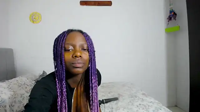 Kennya   online show from March 19, 2025, 8:12 am