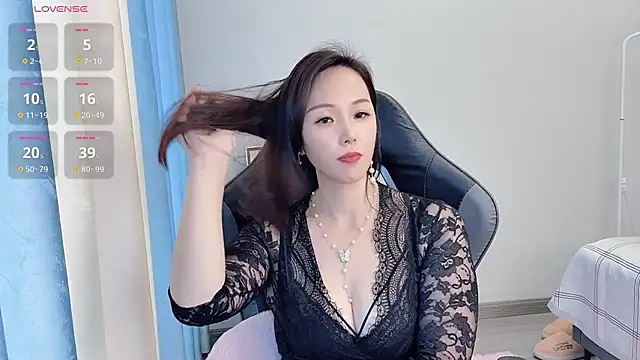 Snapshot of Dewluna chatting on March 14, 2025, 3:26 am Dewluna online show from March 14, 2025, 3:26 am