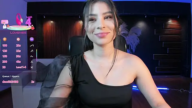 Snapshot of Catalina_Santhana chatting on October 14, 2025, 6:09 pm Catalina Santhana online show from October 14, 2025, 6:09 pm