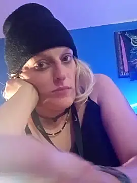 KITTYBOOBOOFUXX online show from November 5, 2025, 8:14 am