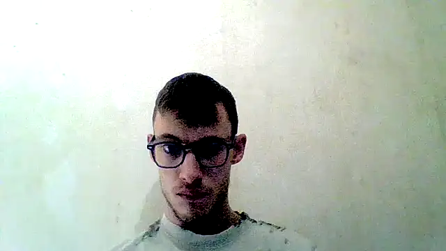 Snapshot of Yukysama79 chatting on March 12, 2025, 6:22 pm Yukysama79 online show from March 12, 2025, 6:22 pm