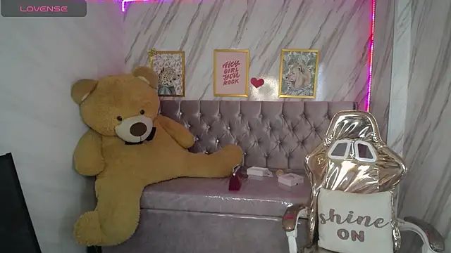Snapshot of _wendy_b chatting on March 8, 2025, 2:01 am  wendy b online show from March 8, 2025, 2:01 am