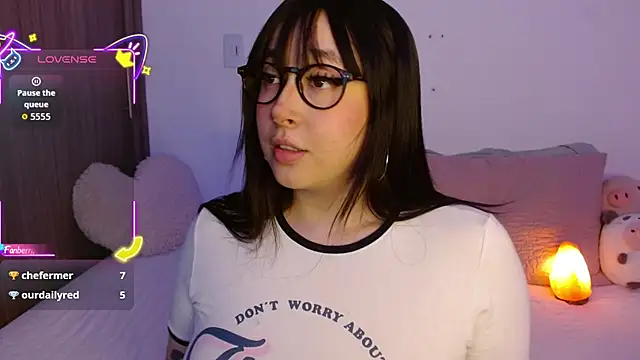 Snapshot of Oliviargf chatting on September 11, 2025, 12:22 am Oliviargf online show from September 11, 2025, 12:22 am