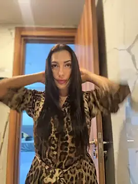 Snapshot of AleksandraRich chatting on November 30, 2025, 1:20 am AleksandraRich online show from November 30, 2025, 1:20 am