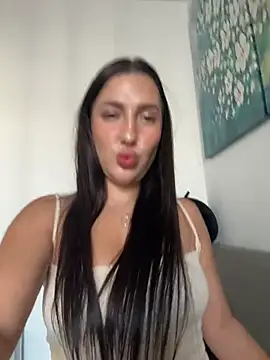 Snapshot of AleksandraRich chatting on December 3, 2025, 2:30 am AleksandraRich online show from December 3, 2025, 2:30 am