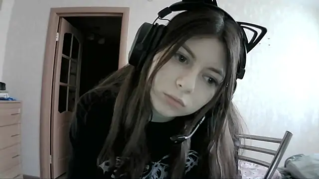 Snapshot of RendyDow chatting on March 19, 2025, 7:29 am RendyDow online show from March 19, 2025, 7:29 am