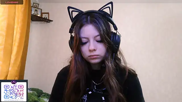 Snapshot of RendyDow chatting on September 16, 2025, 7:53 am RendyDow online show from September 16, 2025, 7:53 am