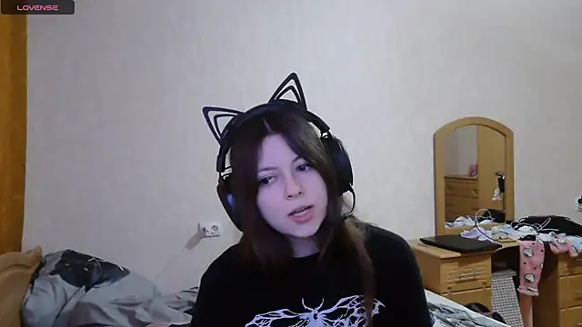 Snapshot of RendyDow chatting on October 20, 2025, 11:32 am RendyDow online show from October 20, 2025, 11:32 am