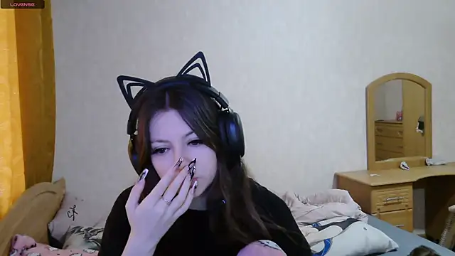 Snapshot of RendyDow chatting on November 4, 2025, 8:13 am RendyDow online show from November 4, 2025, 8:13 am