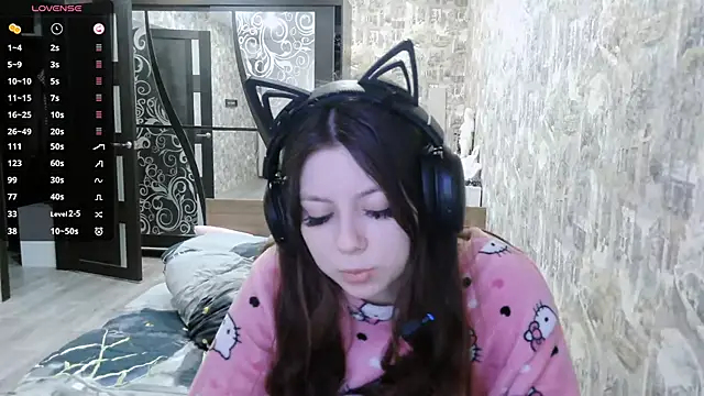 Snapshot of RendyDow chatting on November 18, 2025, 7:24 am RendyDow online show from November 18, 2025, 7:24 am