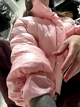 Bella Gloria online show from November 26, 2025, 9:21 am