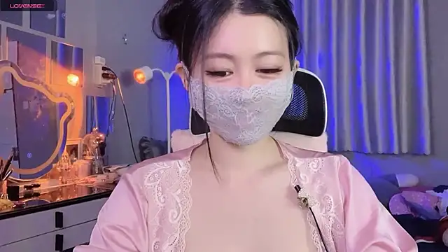 Snapshot of MI_KA22 chatting on September 10, 2025, 4:34 am MI KA22 online show from September 10, 2025, 4:34 am