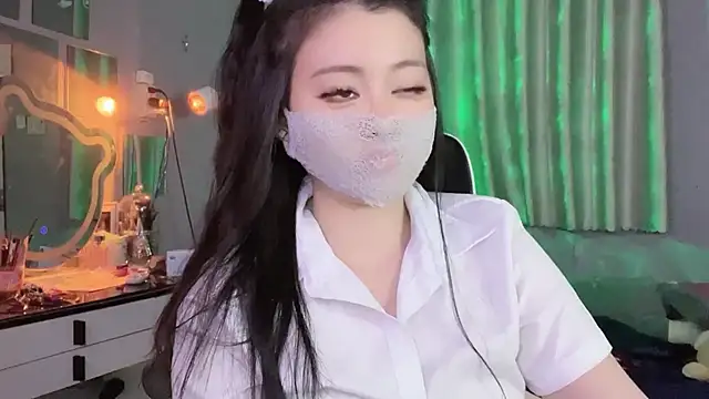 Snapshot of MI_KA22 chatting on September 14, 2025, 6:23 am MI KA22 online show from September 14, 2025, 6:23 am