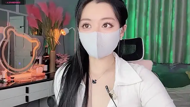 Snapshot of MI_KA22 chatting on October 20, 2025, 6:58 am MI KA22 online show from October 20, 2025, 6:58 am