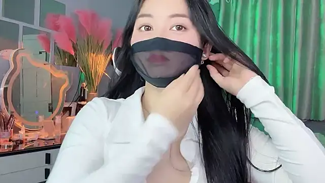 Snapshot of MI_KA22 chatting on October 24, 2025, 7:16 am MI KA22 online show from October 24, 2025, 7:16 am