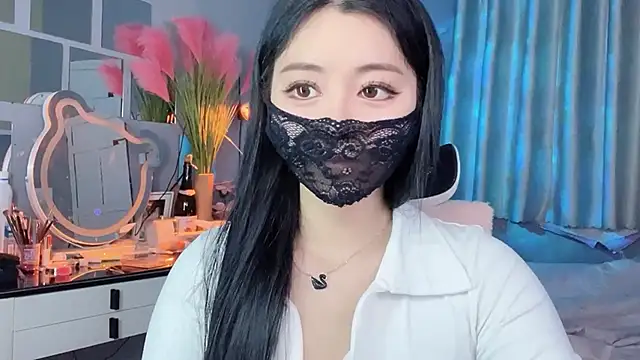 Snapshot of MI_KA22 chatting on October 25, 2025, 7:05 am MI KA22 online show from October 25, 2025, 7:05 am