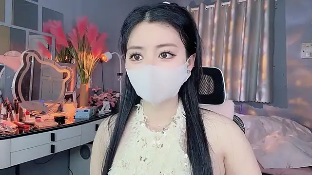 Snapshot of MI_KA22 chatting on November 5, 2025, 6:46 am MI KA22 online show from November 5, 2025, 6:46 am