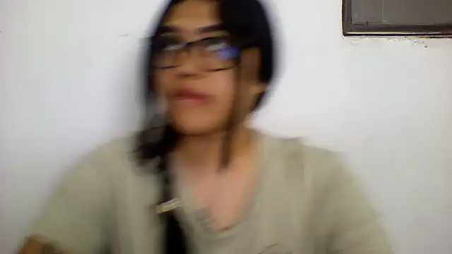 Snapshot of Harris_Annie chatting on September 18, 2025, 10:01 pm Harris Annie online show from September 18, 2025, 10:01 pm