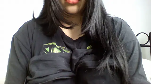 Snapshot of Harris_Annie chatting on October 10, 2025, 5:12 pm Harris Annie online show from October 10, 2025, 5:12 pm