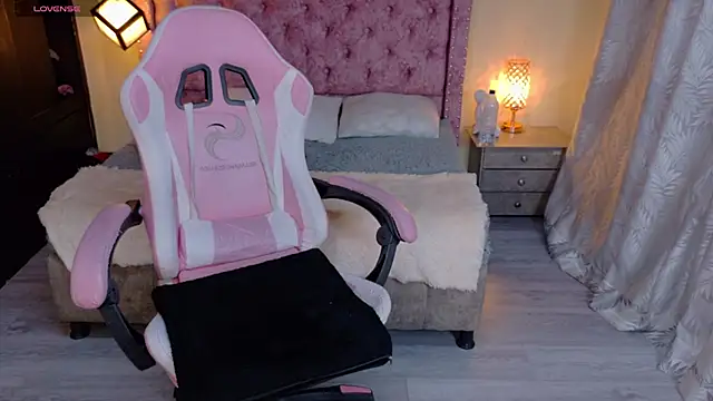 Snapshot of sweet__thang chatting on October 3, 2025, 6:43 am sweet thang online show from October 3, 2025, 6:43 am