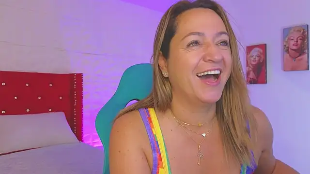 weet Evans    online show from October 22, 2025, 4:13 am