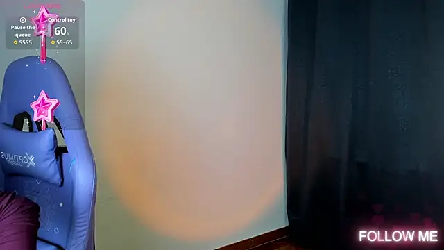 Snapshot of emma_cute7 chatting on September 10, 2025, 2:33 am emma cute7 online show from September 10, 2025, 2:33 am