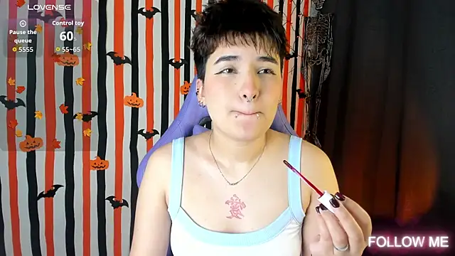 Snapshot of emma_cute7 chatting on October 24, 2025, 5:15 am emma cute7 online show from October 24, 2025, 5:15 am