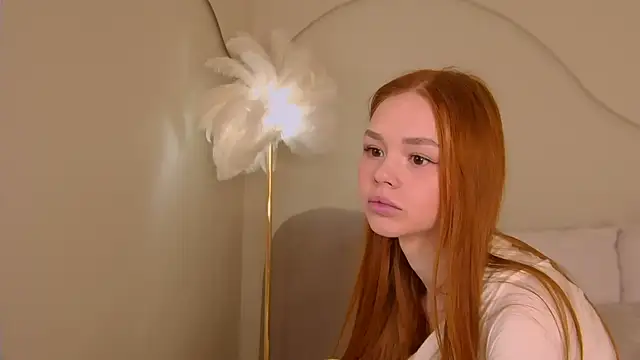 Snapshot of MiraBliss chatting on October 10, 2025, 7:57 pm MiraBliss online show from October 10, 2025, 7:57 pm