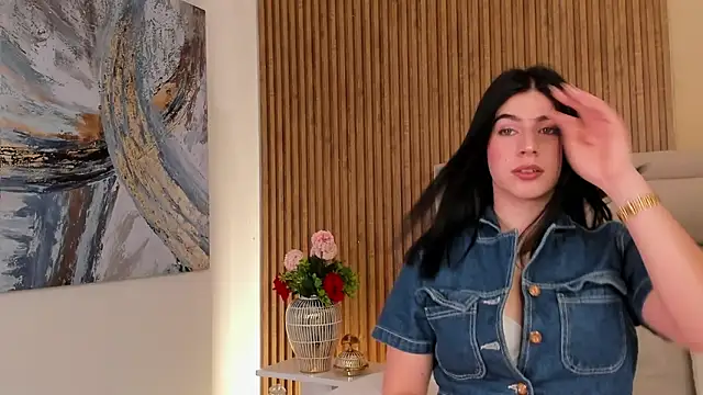 Snapshot of FatimaEvans chatting on November 17, 2025, 3:51 pm FatimaEvans online show from November 17, 2025, 3:51 pm