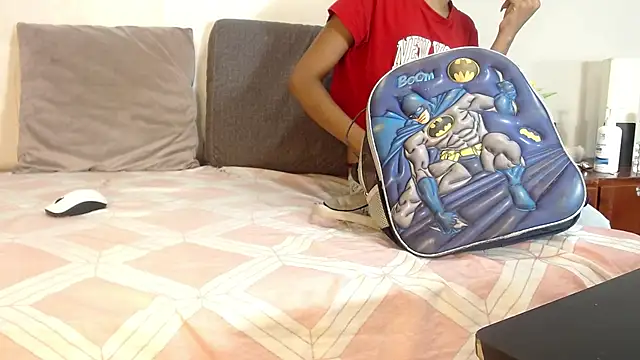 Snapshot of willow_smitt chatting on October 12, 2025, 1:21 pm willow smitt online show from October 12, 2025, 1:21 pm