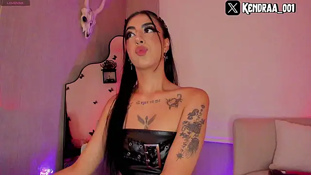 Kendramillerr 1 online show from October 3, 2025, 1:02 am