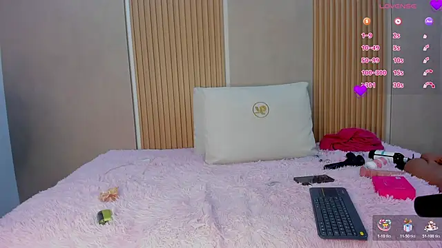 stephany summer online show from October 29, 2025, 3:42 am