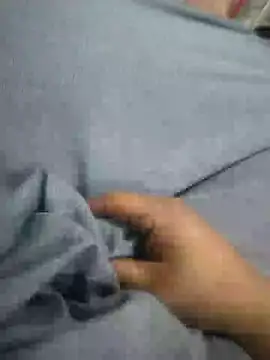 FineMask85 online show from December 5, 2025, 5:09 pm