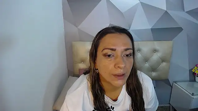 Snapshot of Milf-Prettyboobs chatting on November 15, 2025, 10:56 am Milf-Prettyboobs online show from November 15, 2025, 10:56 am