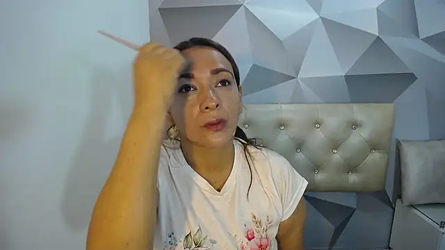 Snapshot of Milf-Prettyboobs chatting on November 16, 2025, 10:54 am Milf-Prettyboobs online show from November 16, 2025, 10:54 am