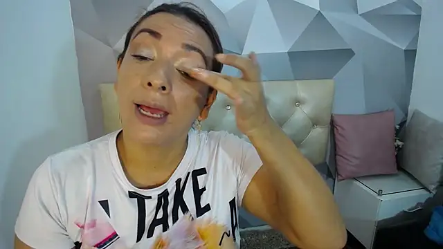 Snapshot of Milf-Prettyboobs chatting on November 17, 2025, 10:43 am Milf-Prettyboobs online show from November 17, 2025, 10:43 am