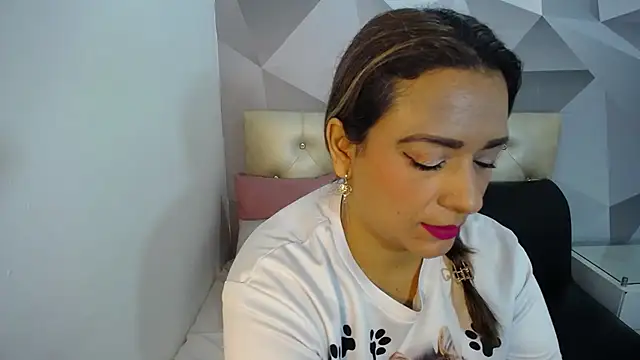 Snapshot of Milf-Prettyboobs chatting on November 29, 2025, 11:02 am Milf-Prettyboobs online show from November 29, 2025, 11:02 am